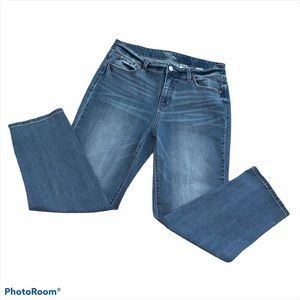 Time & Tru size 14 straight leg cotton stretch blend light wash